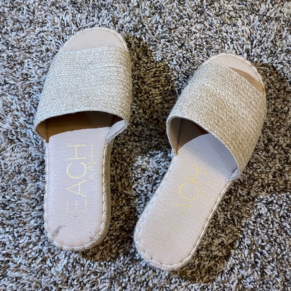 Coconuts by Matisse Woven Platform Slides - Picture 3 of 6